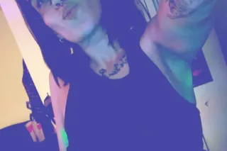 💦LETS CHILL BB 💋💦 P411 FREiNDL... - Image 3